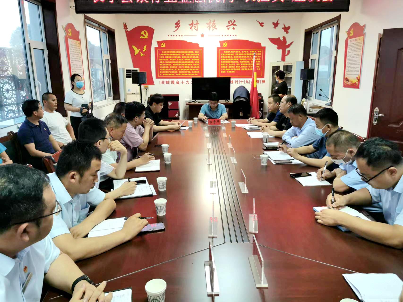 942728e29783d0b3ee25bf9e686b531.jpg 942728e29783d0b3ee25bf9e686b531.jpg